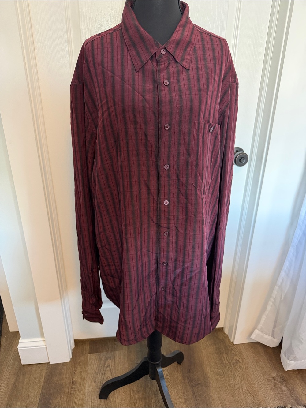 Haggar Men's Maroon and Black Plaid Button-Down Shirt